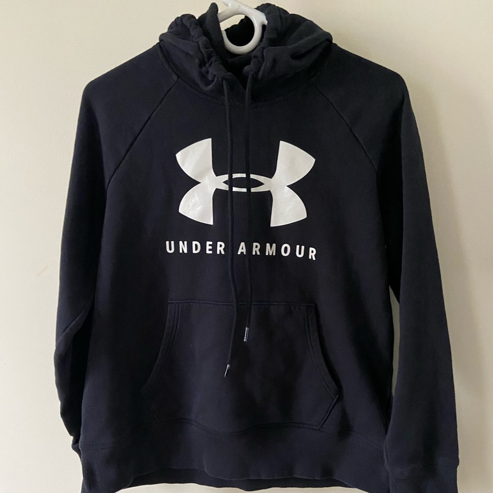Black under armour hoodie